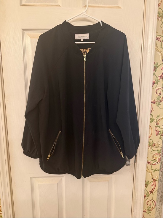 Daniel Rainn Jackets & Blazers - Daniel Rainn Black Bomber Jacket with Gold Zippers